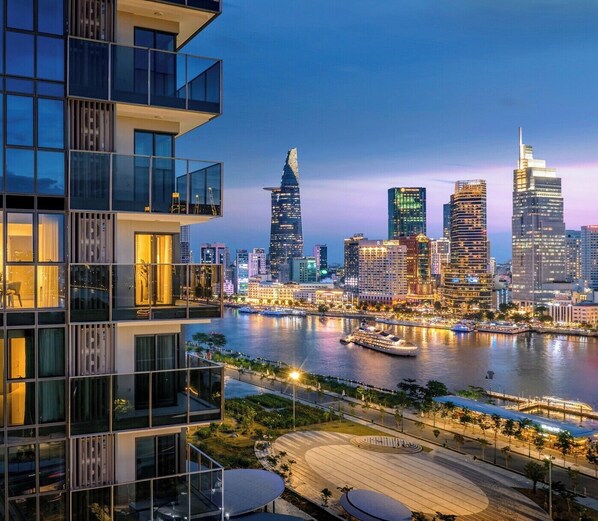 Sundeck - The Metropole Opera Residence by Kaystay (Ho Chi Minh City)