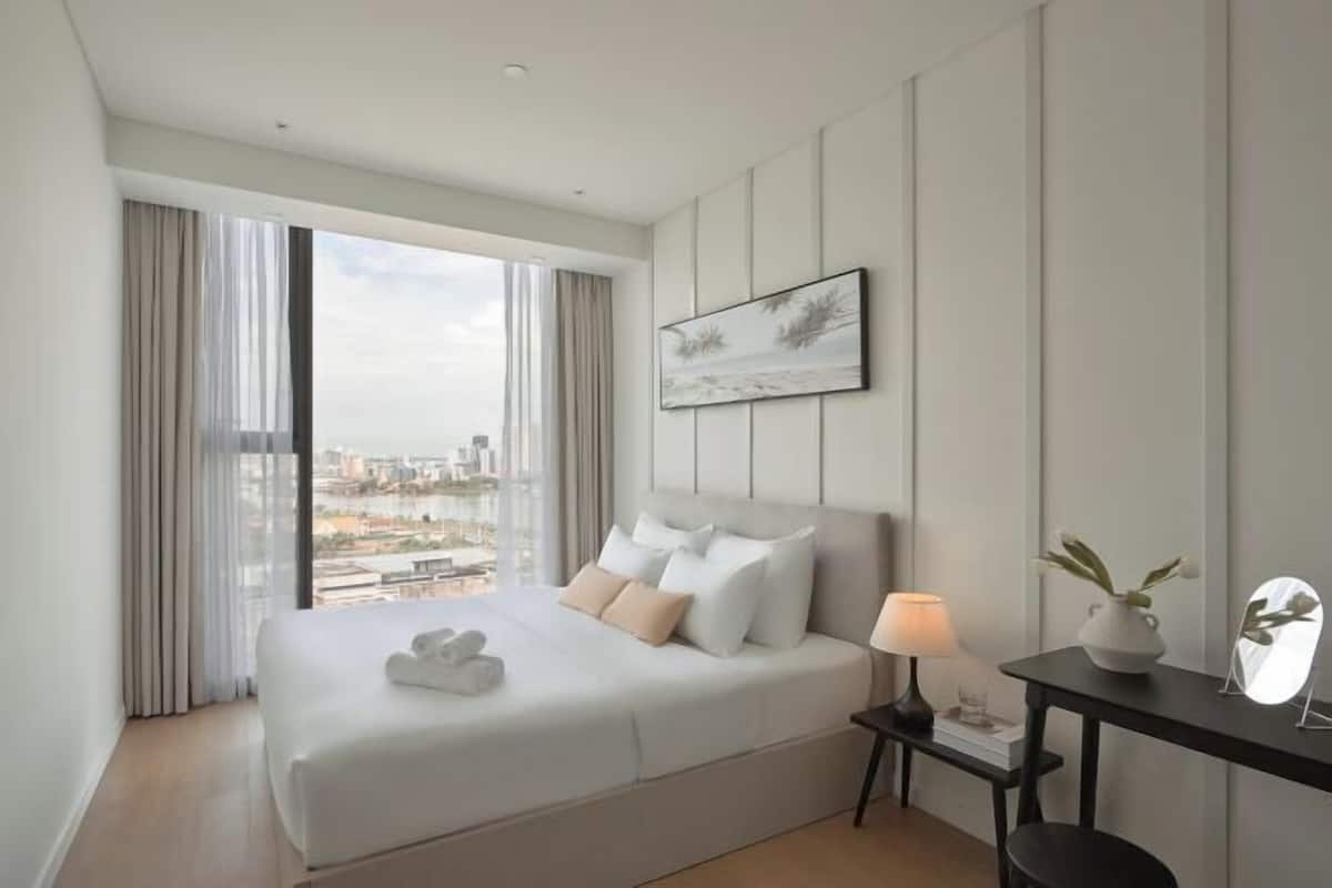 Premium bedding, pillowtop beds, individually decorated