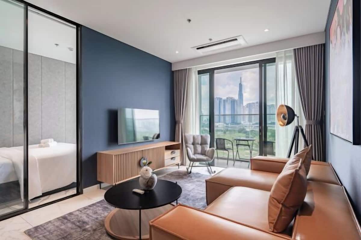 Premium bedding, pillowtop beds, individually decorated