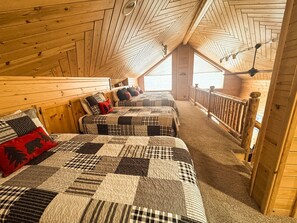 4 bedrooms, desk, iron/ironing board, travel cot