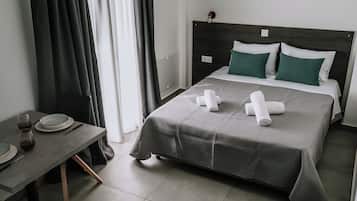 Superior Studio, City View | Hypo-allergenic bedding, memory foam beds, individually decorated