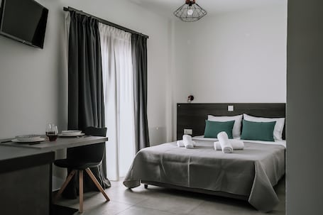 Hypo-allergenic bedding, memory foam beds, individually decorated