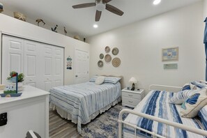 1 habitación, tabla de planchar con plancha y wifi gratis 