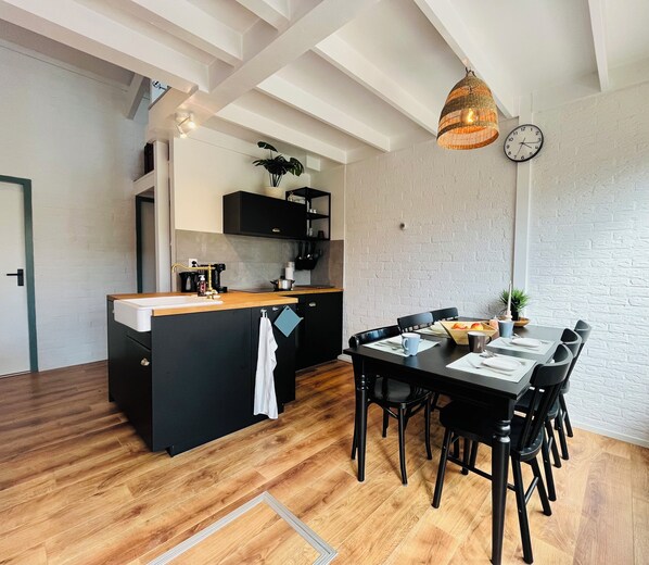 Dining - Bos Water Huisje Veluwemeer - Family House on the water and forest! (Biddinghuizen)