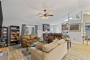 Smart TV, books, offices