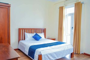 Standard Double Room Single Use, City View | Premium bedding, individually furnished, desk, laptop workspace - Lotus Hotel 2 Khach San Bac Ninh (Bac Ninh)