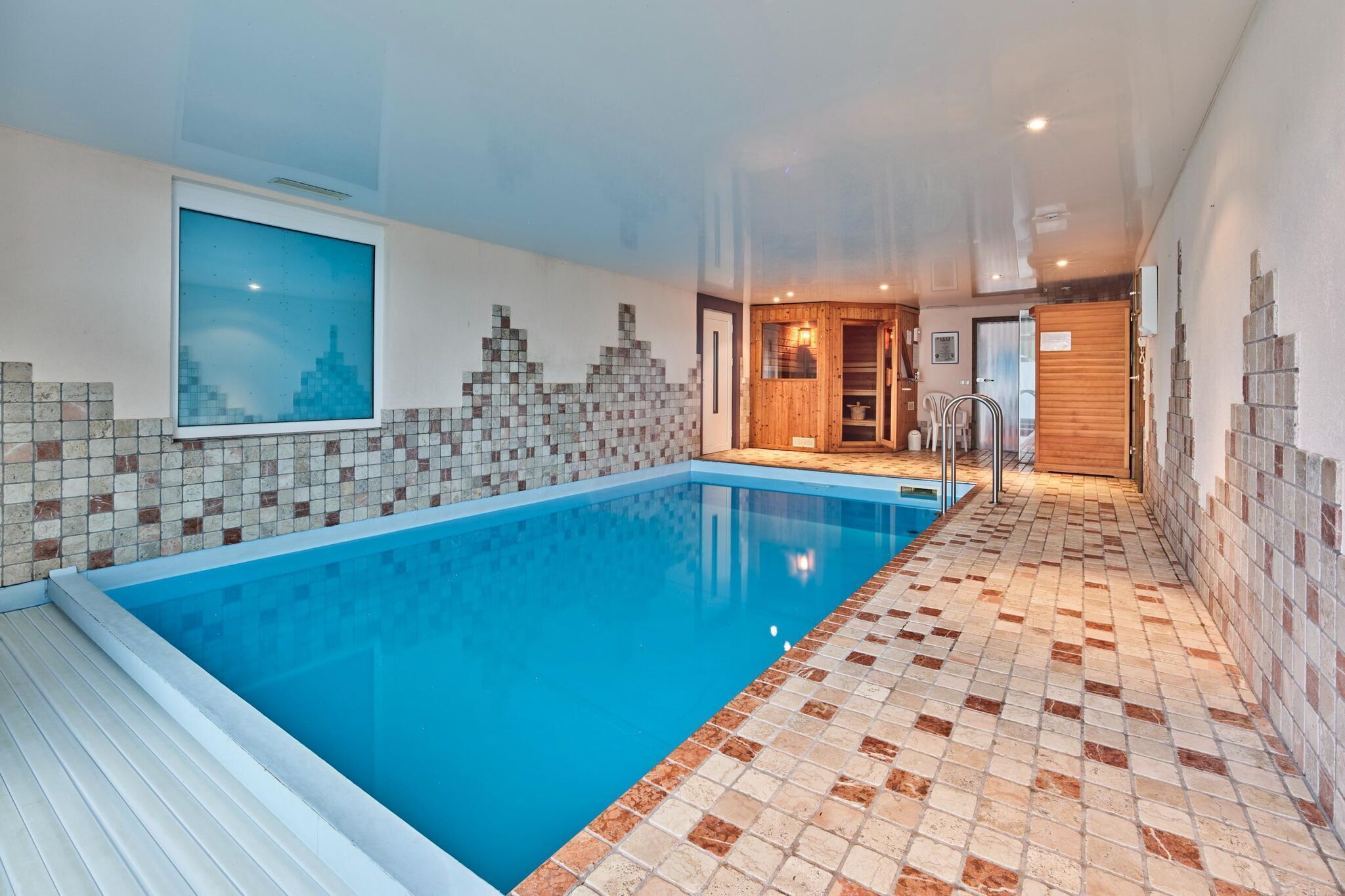 Piscine couverte