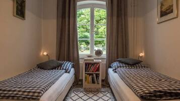 1 Schlafzimmer, Bügeleisen/Bügelbrett, Reisekinderbett, Internetzugang