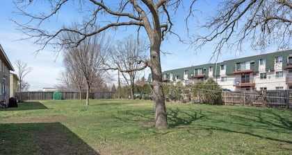 Tranquil 2BR Apt Mpls - 8075 Apt 2