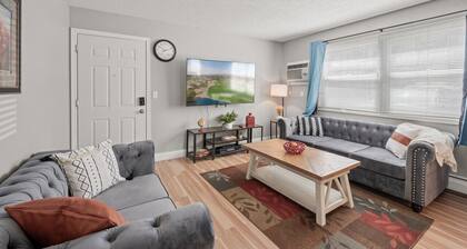 Tranquil 2BR Apt Mpls - 8075 Apt 2
