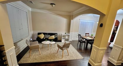 Spacious Newnan Retreat - Minutes from Hospital & Celebrations!