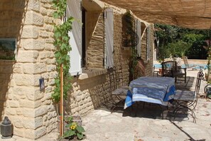 Restauration extérieure