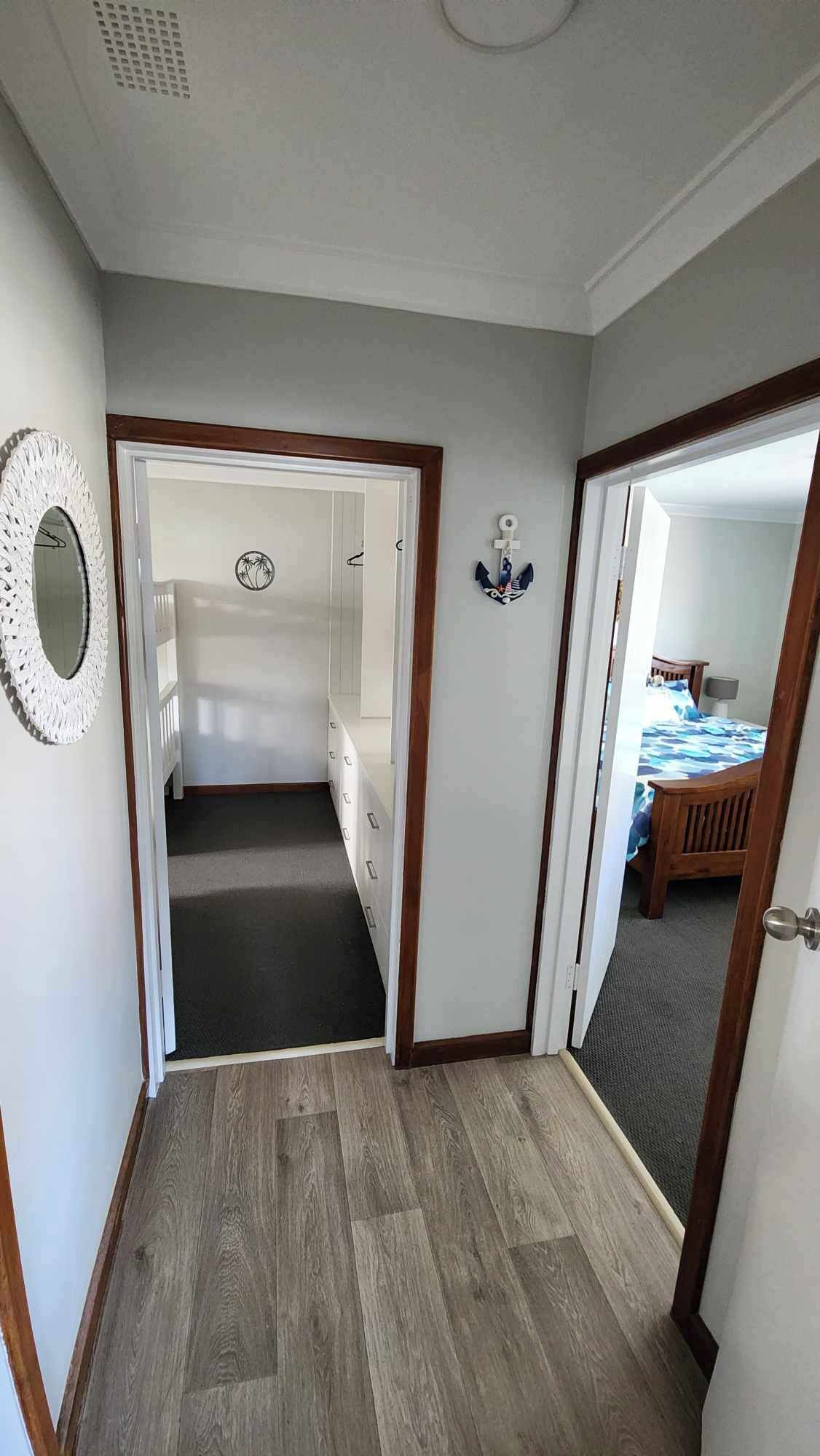 3 chambres, fer et planche à repasser, Wi-Fi gratuit, draps fournis