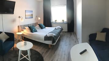 Quarto casal básico, vista para a montanha | Wi-Fi de cortesia