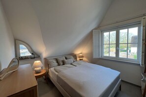 4 dormitorios, tabla de planchar con plancha, wifi gratis