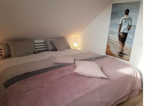 2 dormitorios, cuna de viaje, wifi gratis y ropa de cama