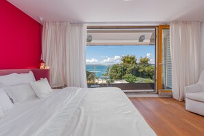 4 quartos, berços grátis, roupa de cama