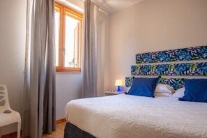 1 chambre, fer et planche à repasser, lit parapluie, Wi-Fi gratuit