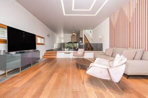 TV - Villa Olea ZadarVillas (Petrcane)