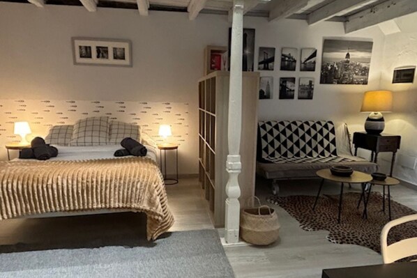 1 chambre, fer et planche à repasser, Wi-Fi, literie fournie