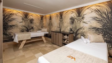 Couples treatment rooms, sauna, steam room, Turkish bath