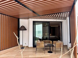 Quarto luxo, 1 cama King, terraço | Terraço/pátio