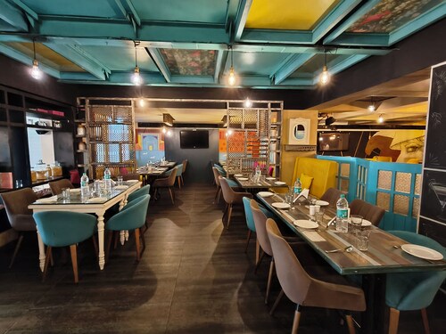 Hotel Heritage 2001-Nagpur