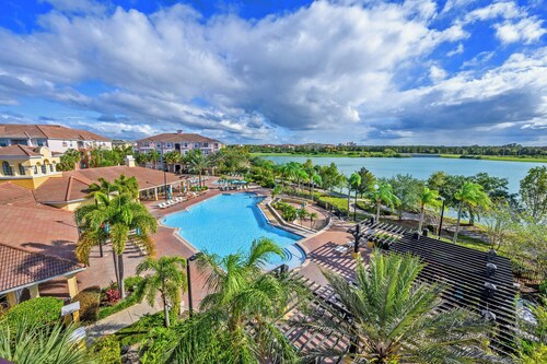 Epic Universe Brand New Modern Vista Cay Reserve Condo - 6005