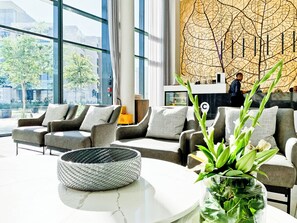 Lobby - Menlyn Maine Residence with King sized bed - Kyoto (Pretoria)