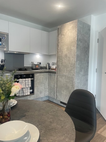 Apartment | Private kitchen | Fridge, microwave, oven, stovetop