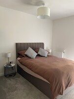 2 habitaciones, wifi gratis y ropa de cama 