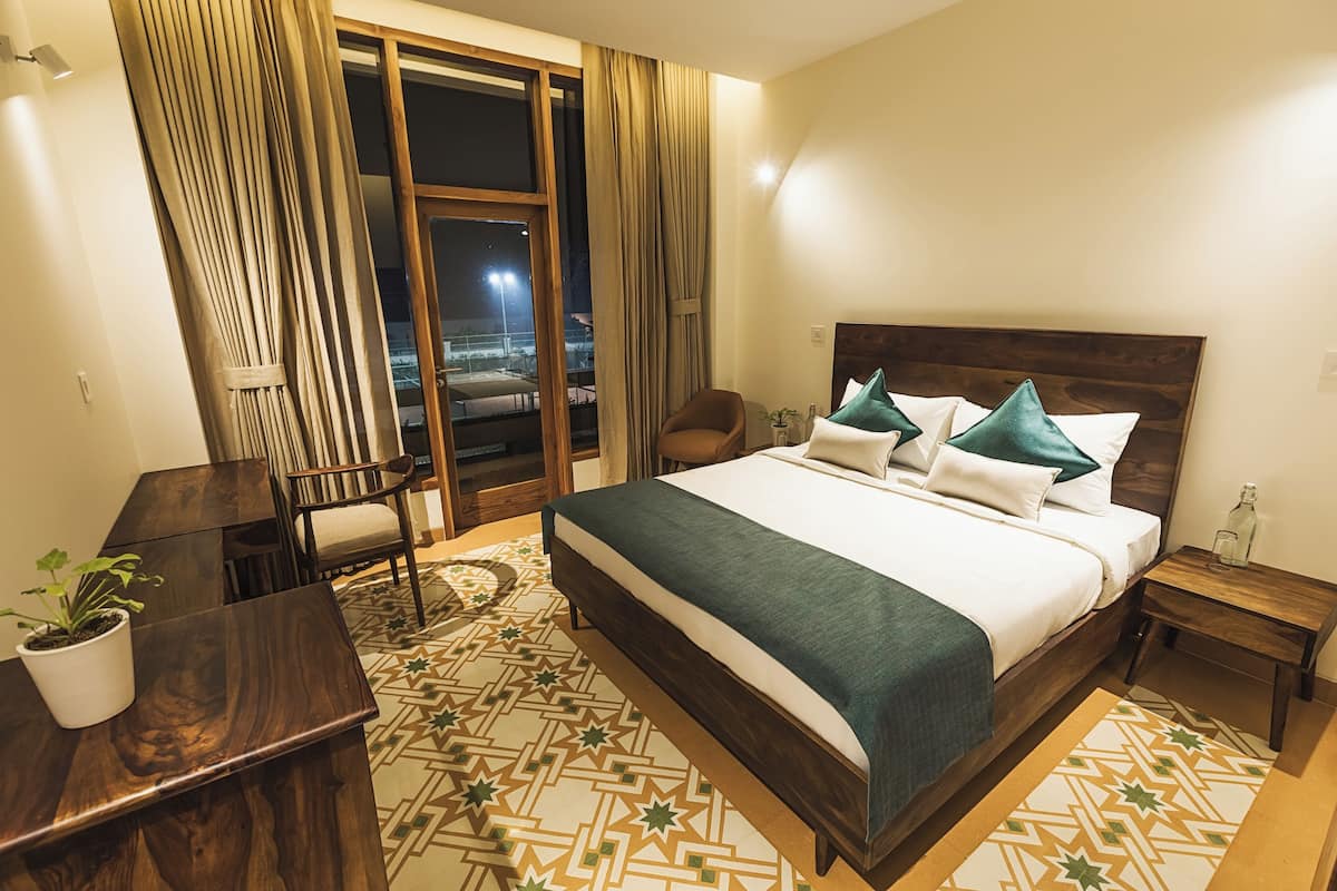 In-room safe, desk, laptop workspace, blackout curtains