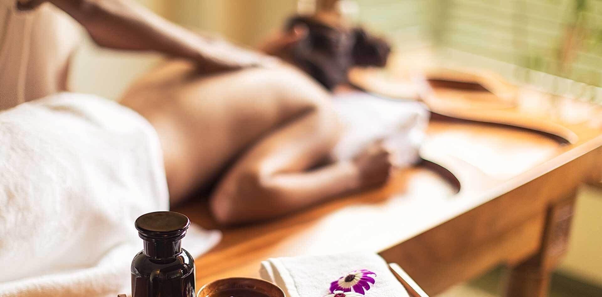 Kahden hengen standard-huone, parveke, näköala puutarhaan | Tallelokero huoneessa, työpöytä