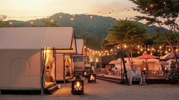 Exterior - Yangpyeong Flower Caravan Pension (Yangpyeong)