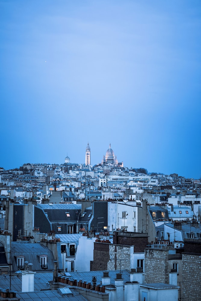 La Fondation by null