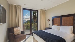 3 Schlafzimmer, Schreibtisch