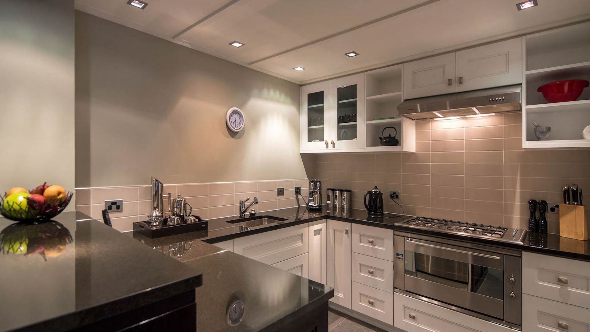 Oven, stovetop, dishwasher, coffee/tea maker