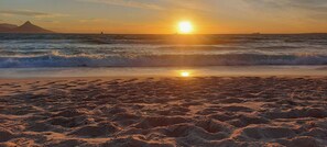 Shared Dormitory, 1 Bedroom | Beach - Room in B&B - Your Peaceful Haven, Unique Shared Space That Feels Like a Home Away From Home (Cape Town)