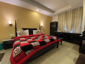 Lydisolert, wi-fi (inkludert) og sengetøy