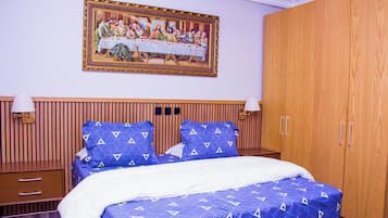 Ropa de cama de alta calidad, edredón y wifi gratis