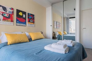 1 chambre, fer et planche à repasser, Wi-Fi, draps fournis