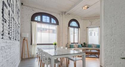 MOT + Villa Nicaragua - Stylish 5 Bd House Hollywood