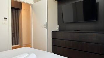 1 slaapkamer, een strijkplank/strijkijzer, wifi, beddengoed