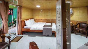 Standard Quadruple Room | Premium bedding, individually decorated, blackout curtains