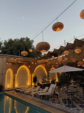 Front of property – evening/night - Palais Shazam & Spa (Fes)