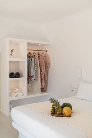 1 slaapkamer, een strijkplank/strijkijzer, gratis wifi, beddengoed