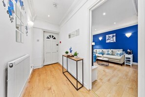 Apartment | Interior - Remarkable 2-bed Apartment in Central London (London)