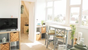Comfort Double Room, Sea View - B's Place Guest House (Paignton)