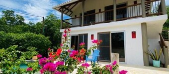 Cabaña Cerca al Mar con Pisicina y AC en Tolú