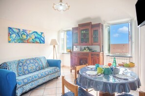 Family Apartment, Multiple Bedrooms (Casa Felice) | Dining - Casa Felice (Sanremo)